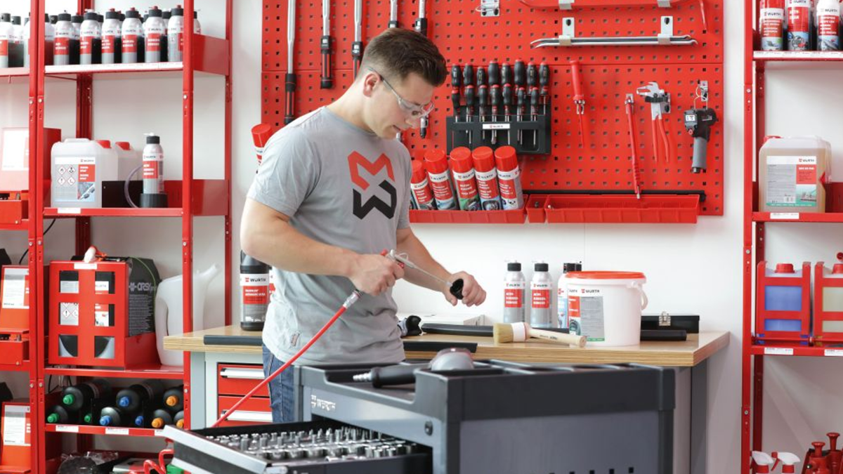 WORKSHOP EQUIPMENT